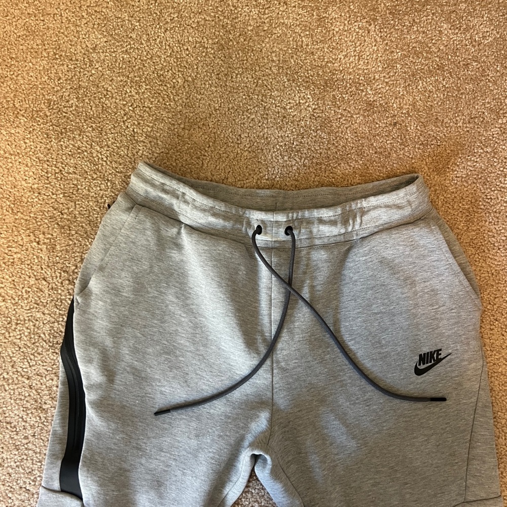 Nike Men's Gray sweatpants